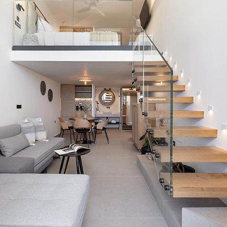 העיירה רתימנו Calla Luxury Seafront Suites מראה חיצוני תמונה