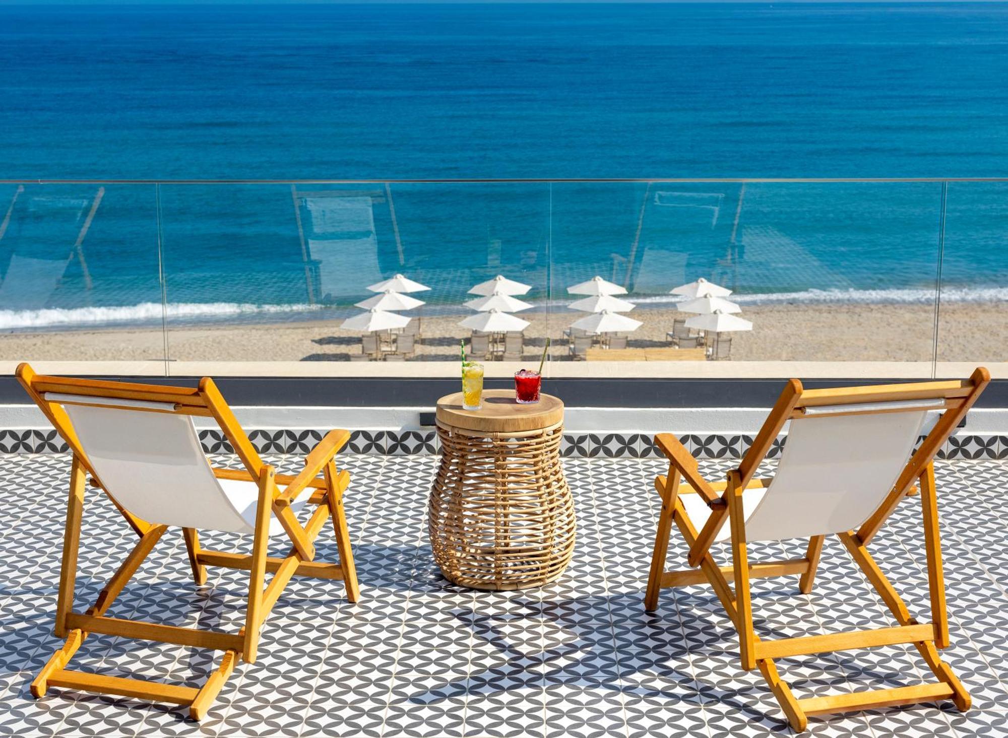 העיירה רתימנו Calla Luxury Seafront Suites מראה חיצוני תמונה