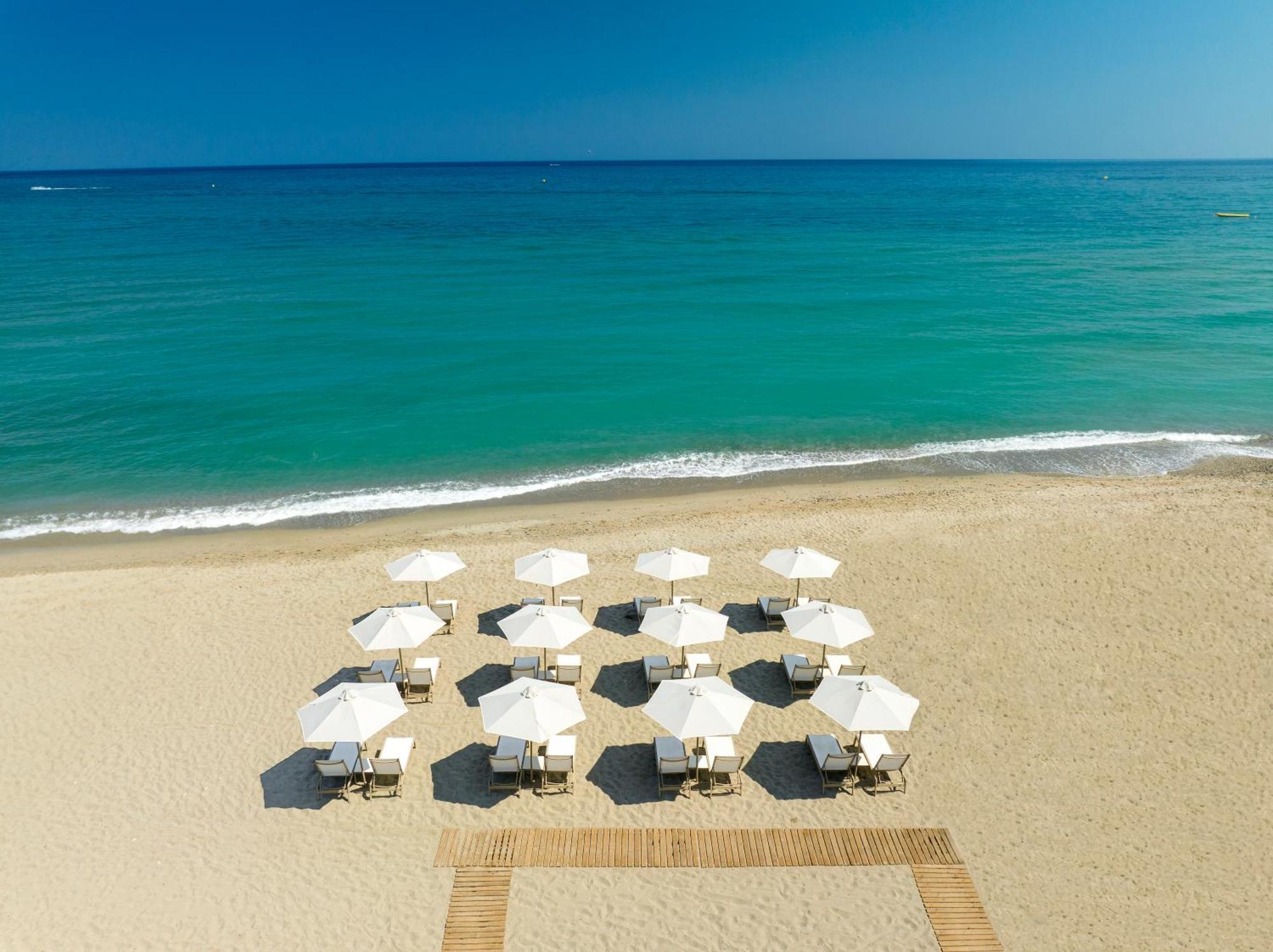 העיירה רתימנו Calla Luxury Seafront Suites מראה חיצוני תמונה