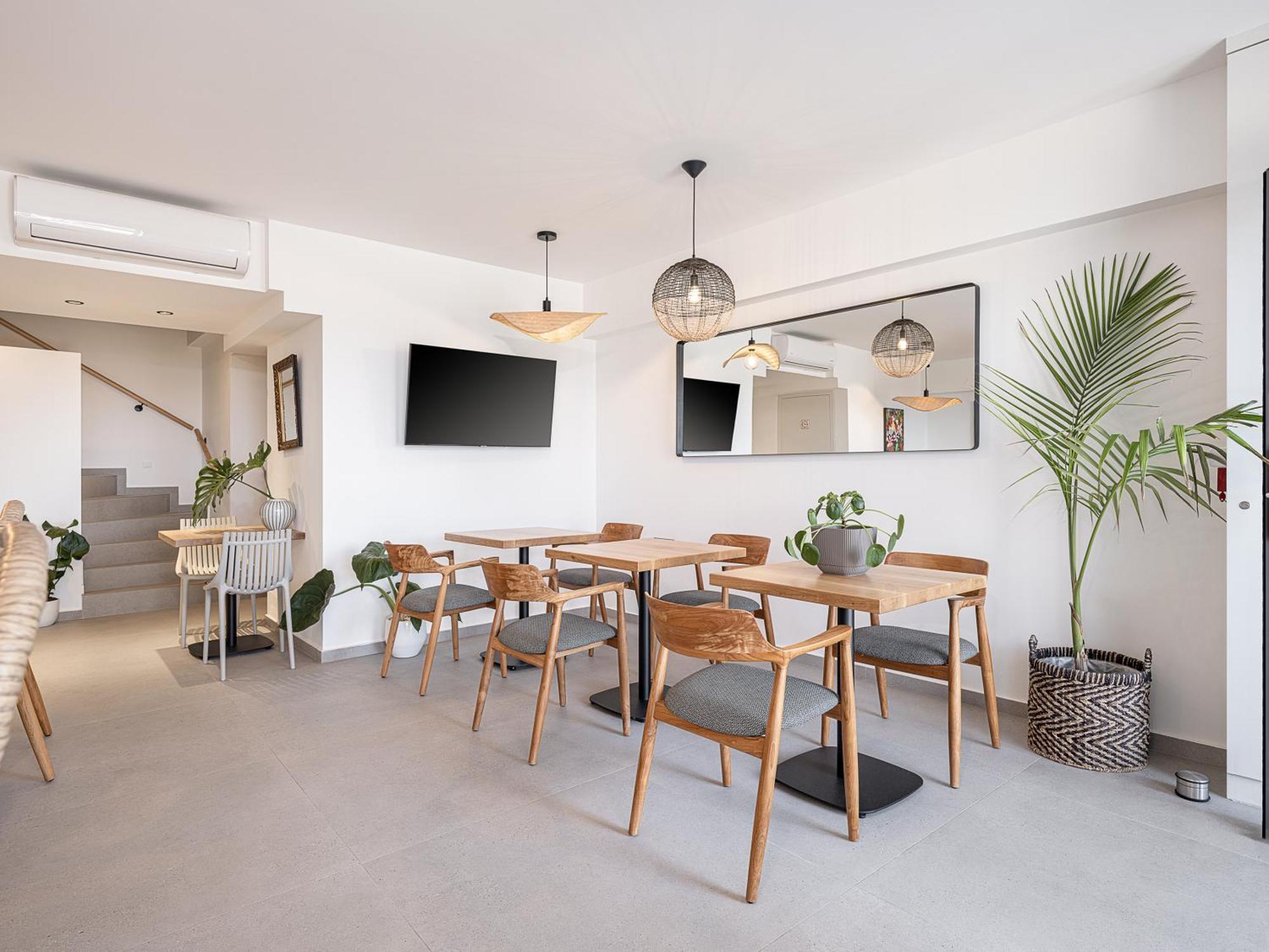 העיירה רתימנו Calla Luxury Seafront Suites מראה חיצוני תמונה