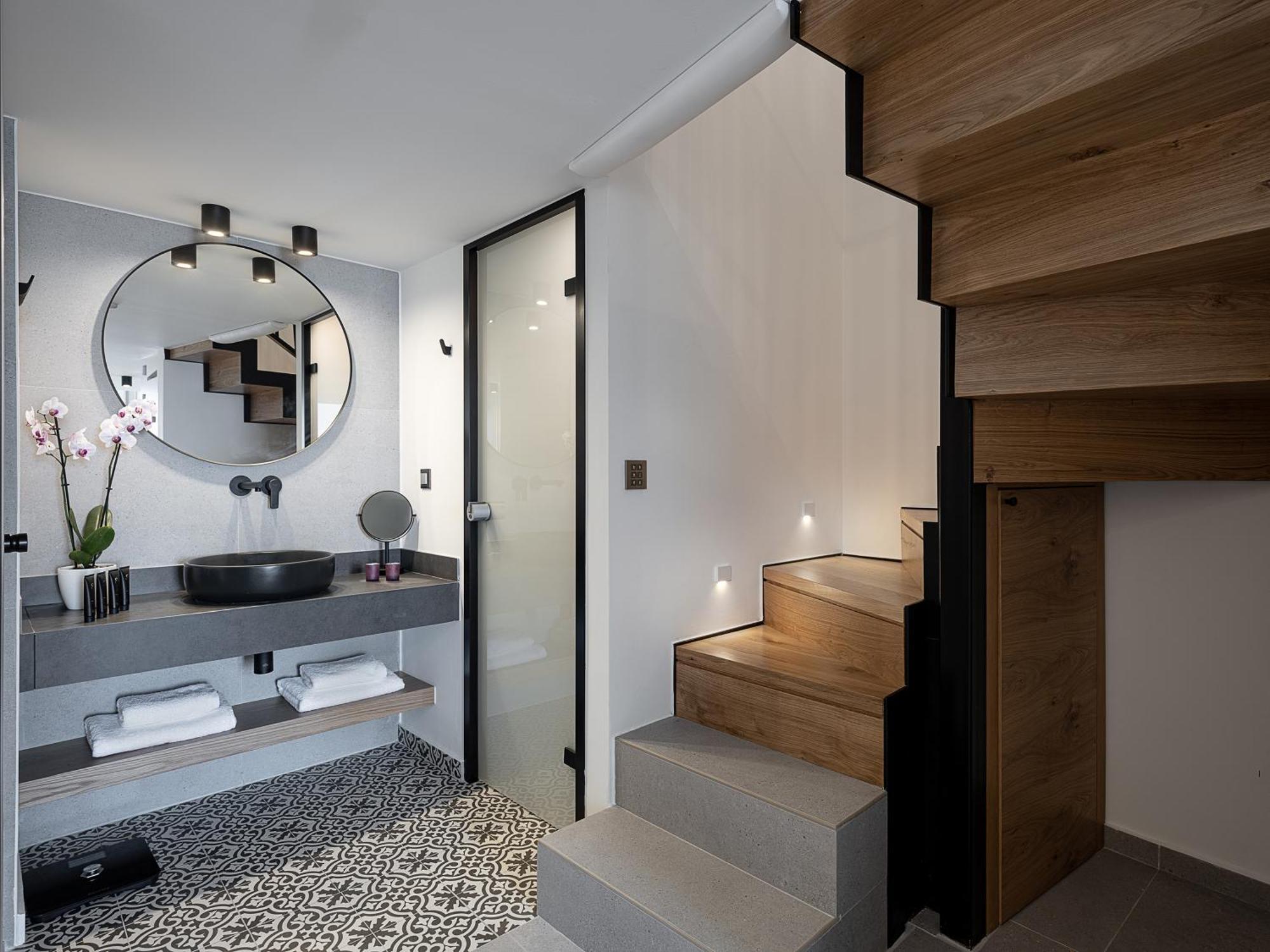 העיירה רתימנו Calla Luxury Seafront Suites מראה חיצוני תמונה