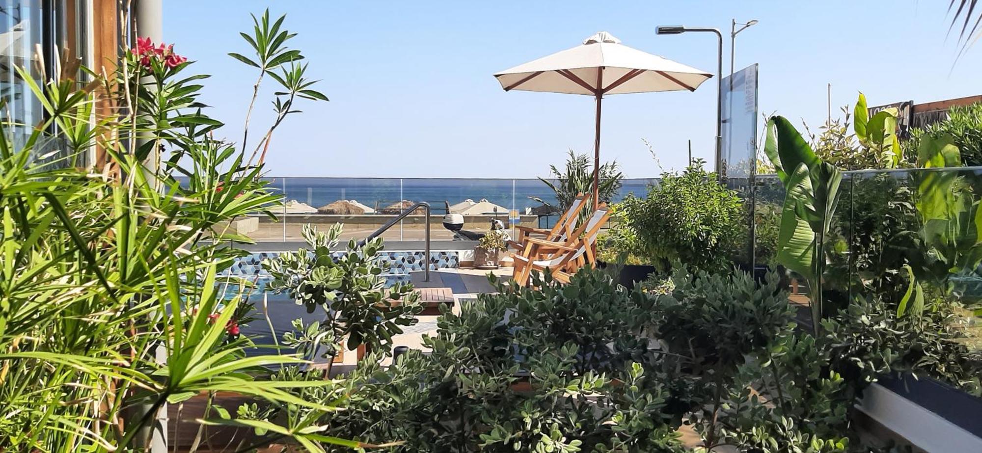העיירה רתימנו Calla Luxury Seafront Suites מראה חיצוני תמונה